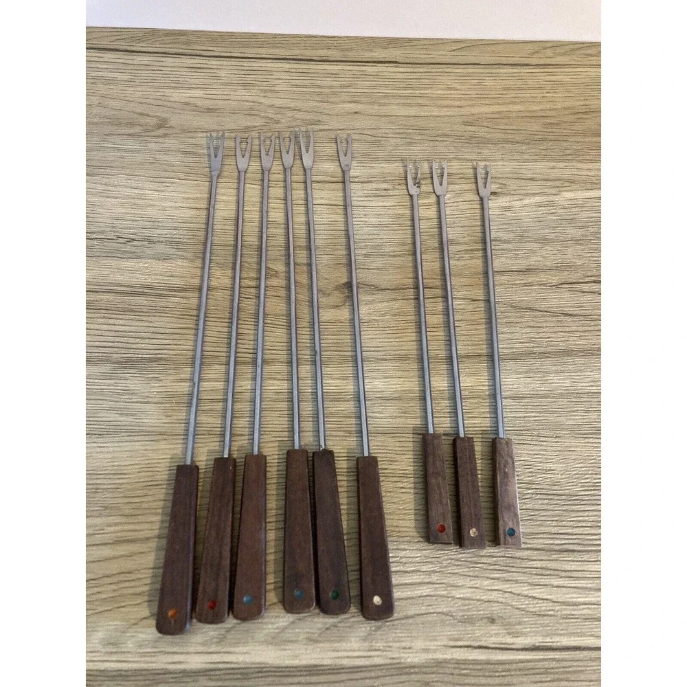 The Unbranded Brand end lot please